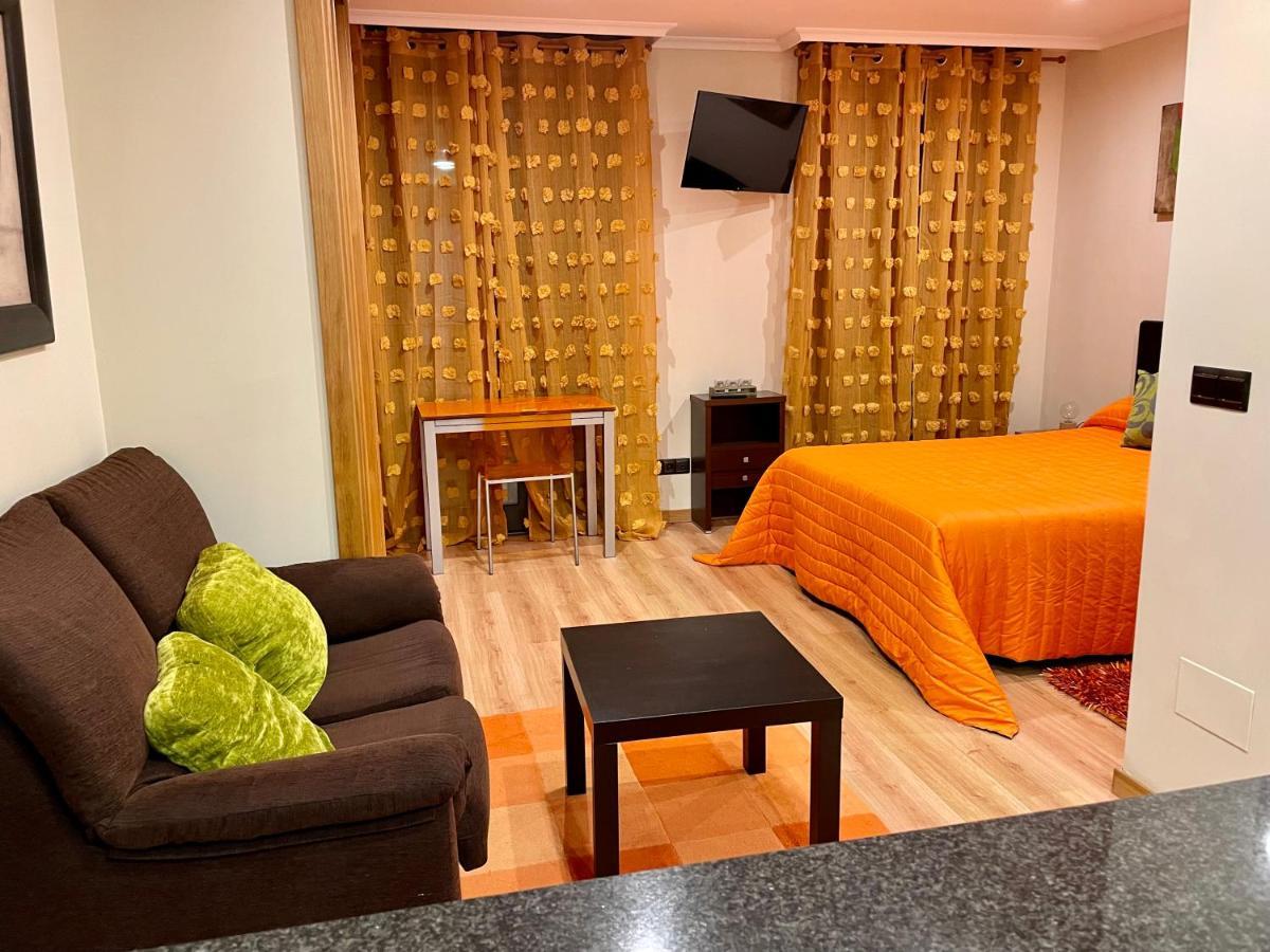 Apartamentos Ronda Виго Екстериор снимка