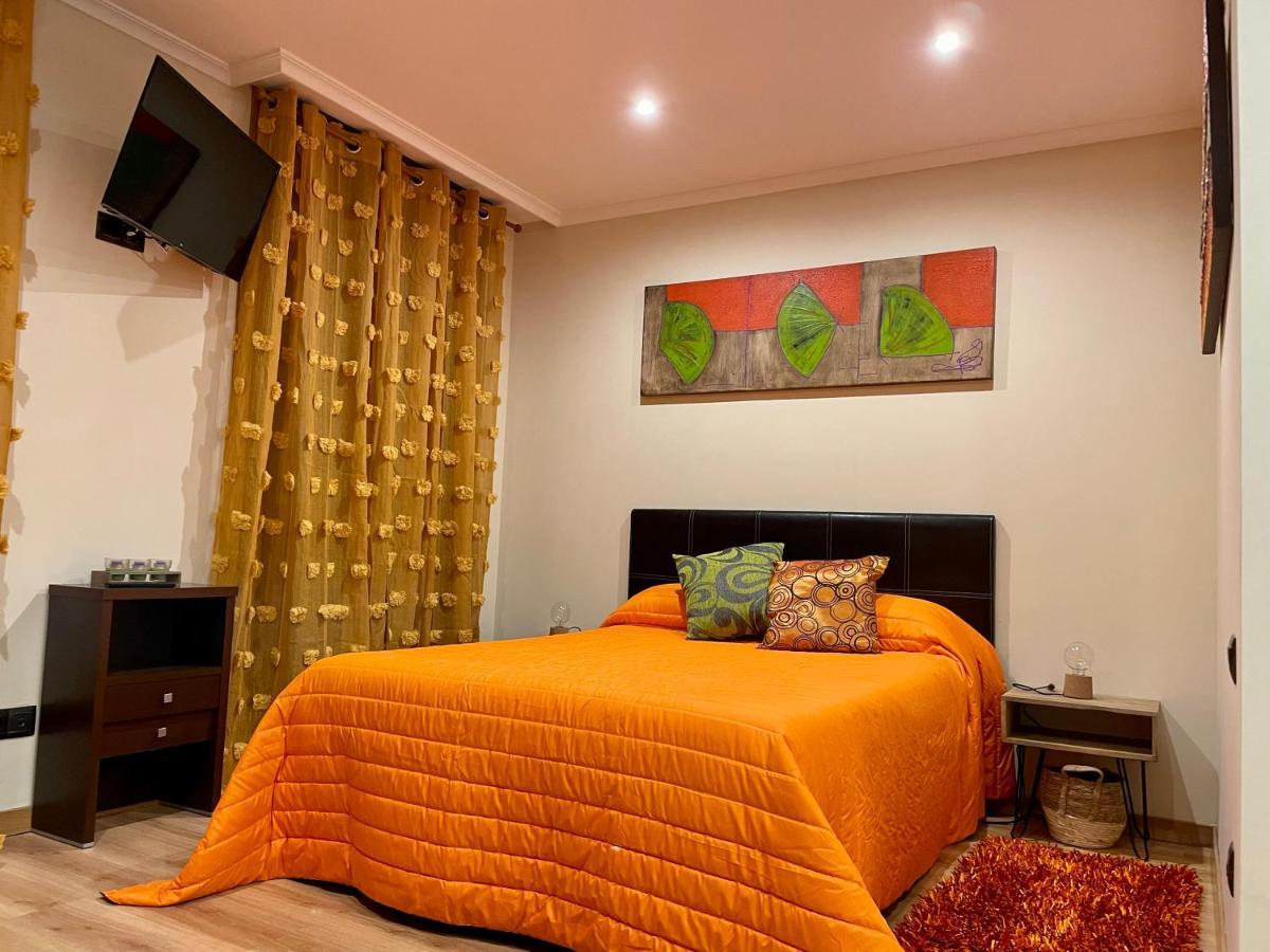 Apartamentos Ronda Виго Екстериор снимка