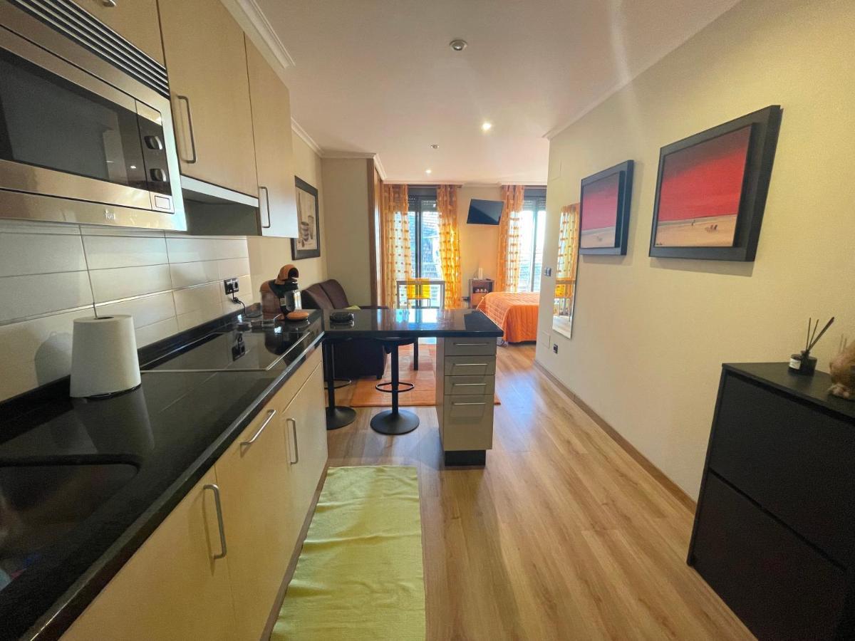 Apartamentos Ronda Виго Екстериор снимка